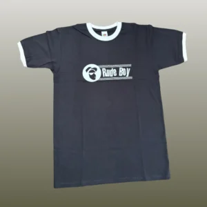 Schwarzes Shirt mit weißem Aufdruck "Rude Boy"
